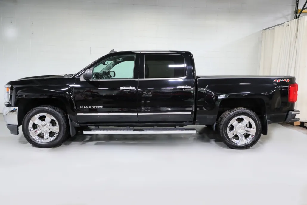 2017 Chevrolet Silverado 1500 LTZ photo 1