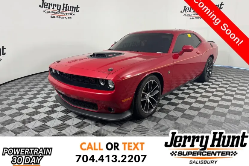 2017 Dodge Challenger 392 Scat Pack Shaker photo 1