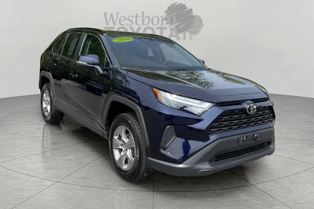 2024 Toyota RAV4 XLE photo 1