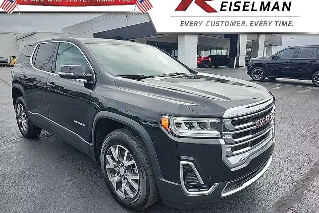 2023 Gmc Acadia SLE photo 1