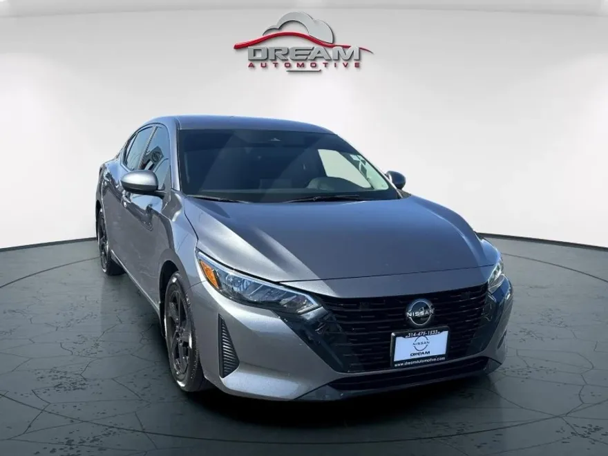 2024 Nissan Sentra SV photo 1