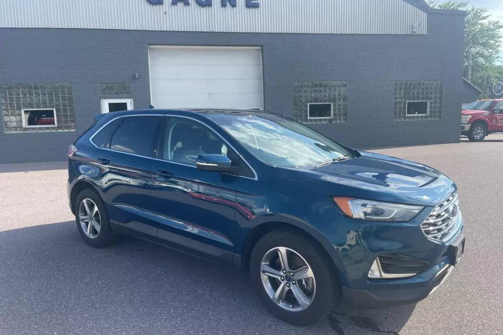 2020 Ford Edge SEL photo 1