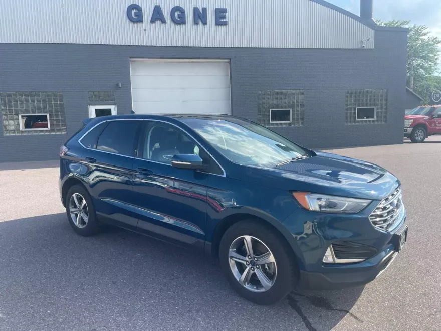 2020 Ford Edge SEL photo 1