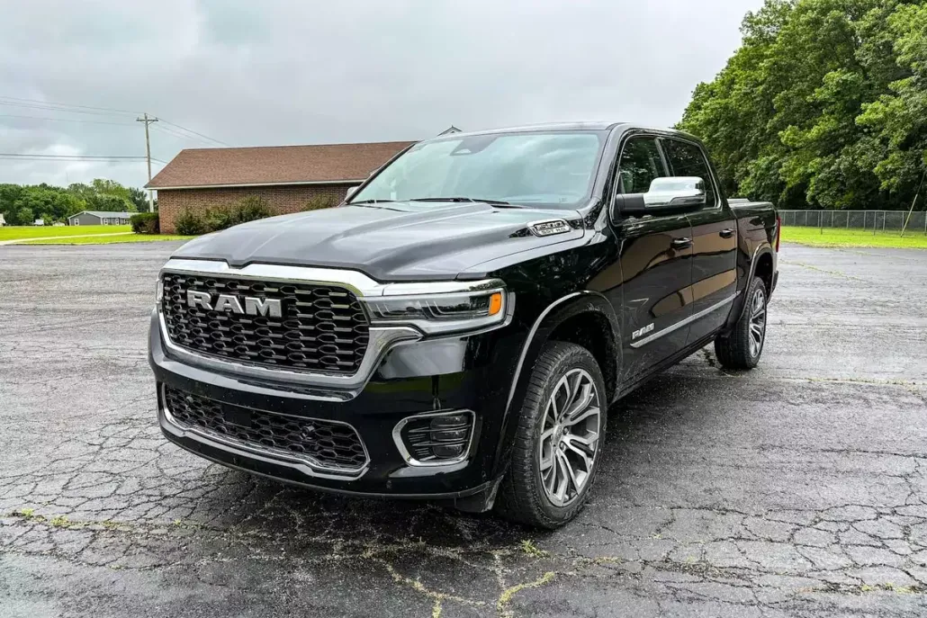 2025 Ram 1500 photo 1
