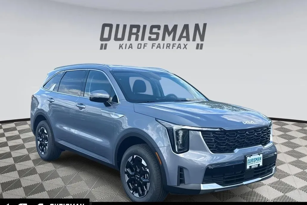 2025 Kia Sorento S photo 1