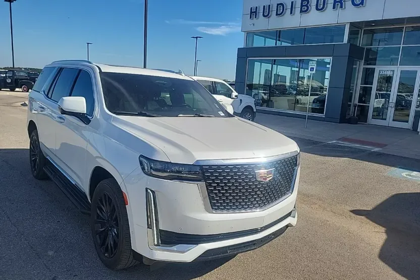 2022 Cadillac Escalade Premium Luxury photo 1