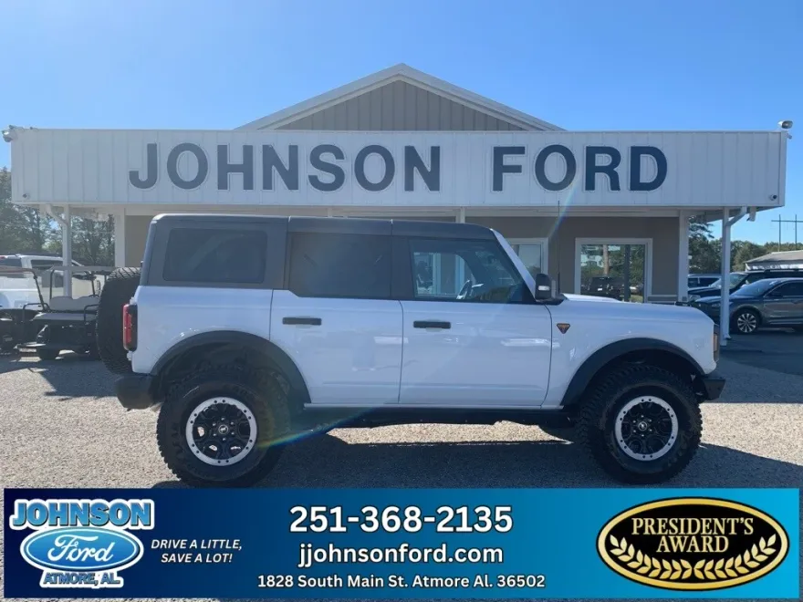 2024 Ford Bronco Badlands photo 1