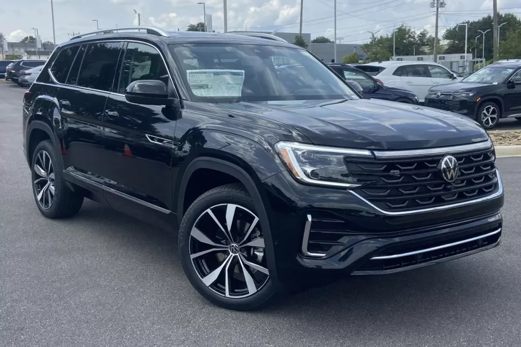 2026 Volkswagen Atlas SEL Premium R-Line photo 1