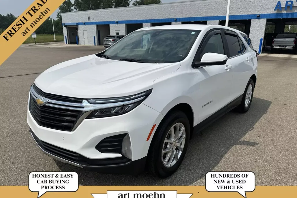 2023 Chevrolet Equinox LT photo 1