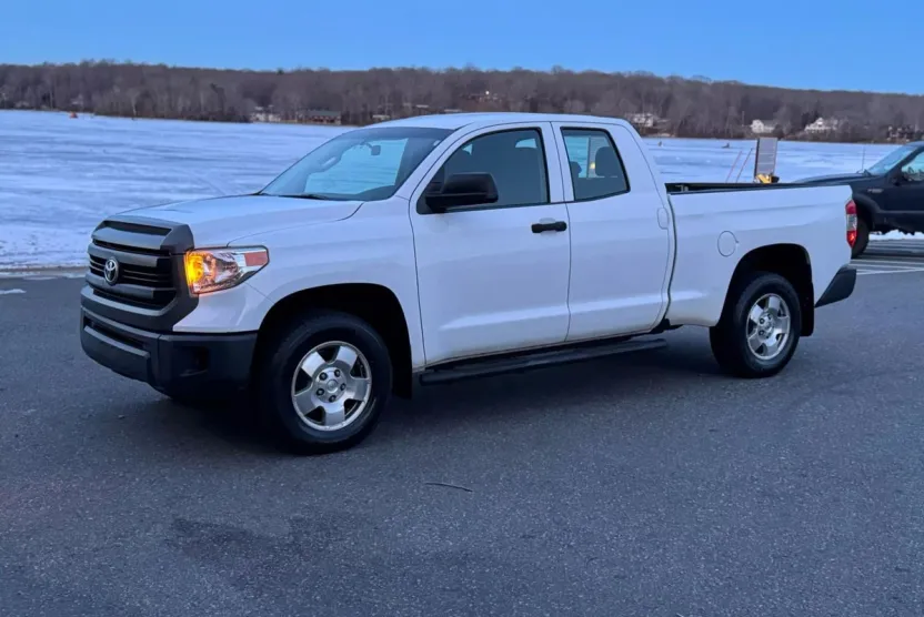 2014 Toyota Tundra Double Cab SR photo 1