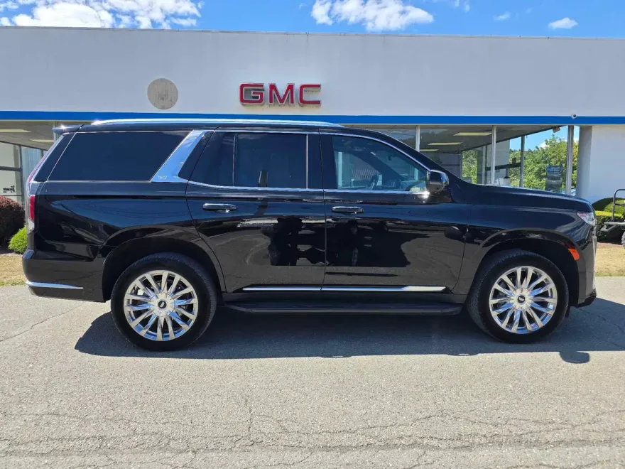 2024 Cadillac Escalade Premium Luxury photo 1