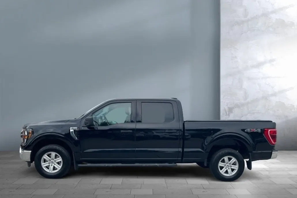 2023 Ford F-150 XLT photo 1