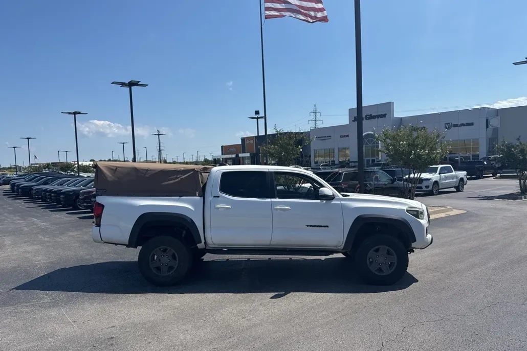 2023 Toyota Tacoma Trail Edition V6 photo 1