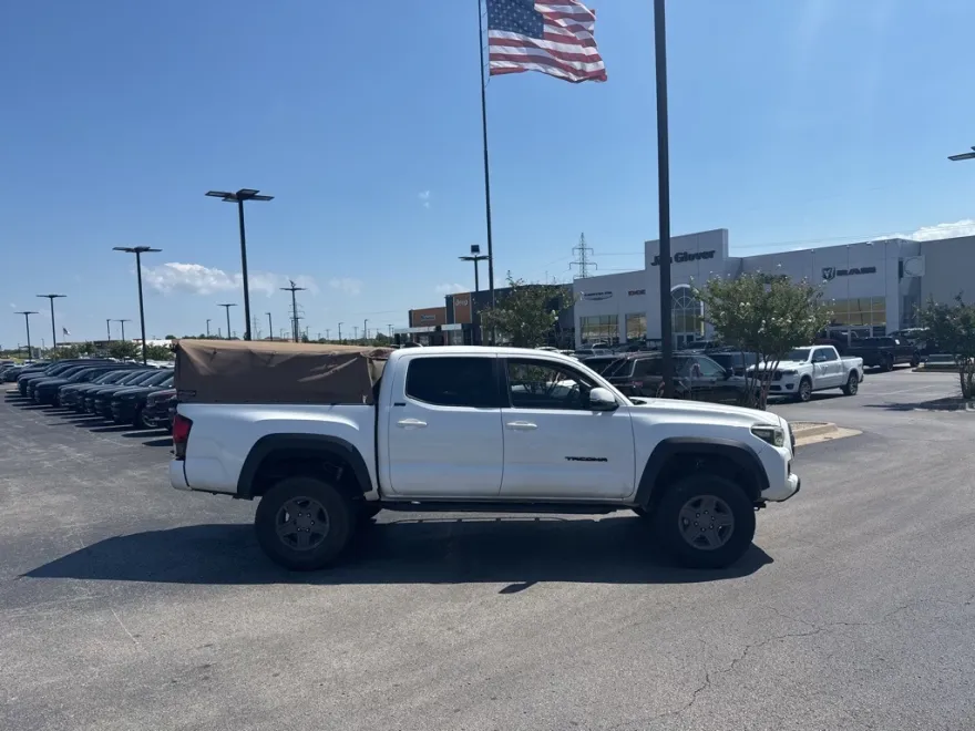 2023 Toyota Tacoma Trail Edition V6 photo 1