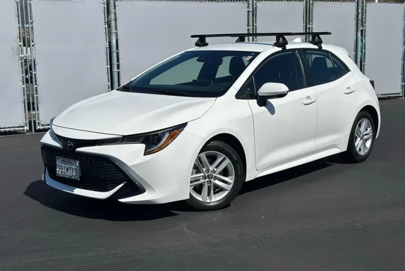 2022 Toyota Corolla SE photo 1