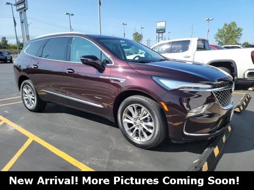 2023 Buick Enclave Avenir photo 1