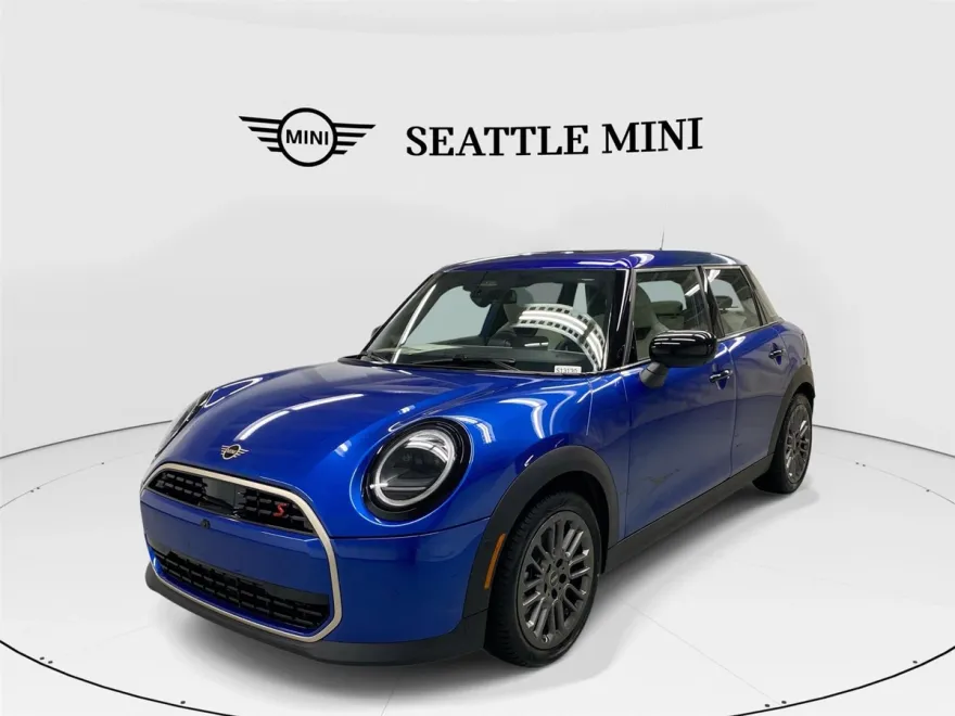 2025 Mini Cooper 4 Door Hardtop S Iconic photo 1