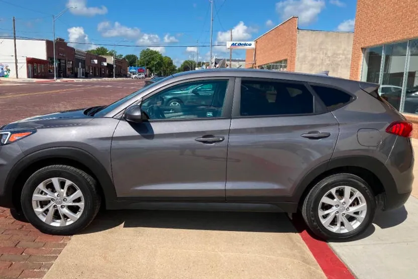 2021 Hyundai Tucson SE photo 1