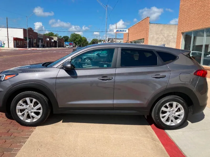2021 Hyundai Tucson SE photo 1