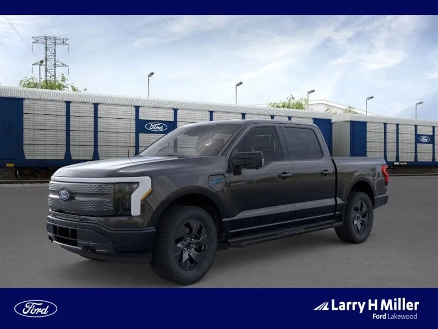 2025 Ford F-150 Lightning photo 1