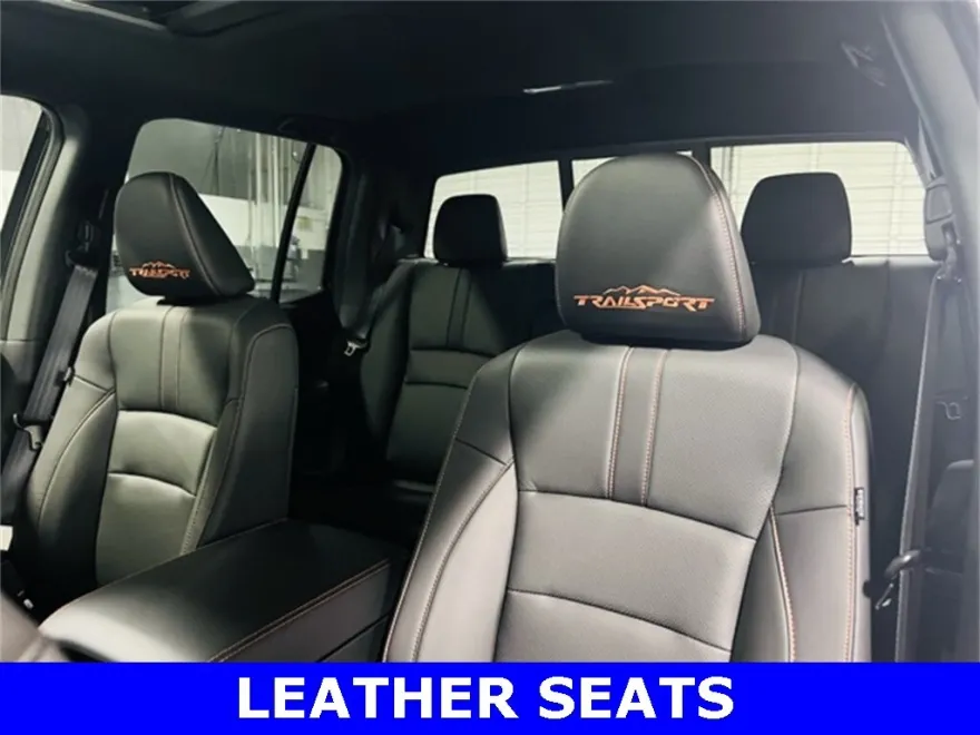 2025 Honda Ridgeline TrailSport photo 1