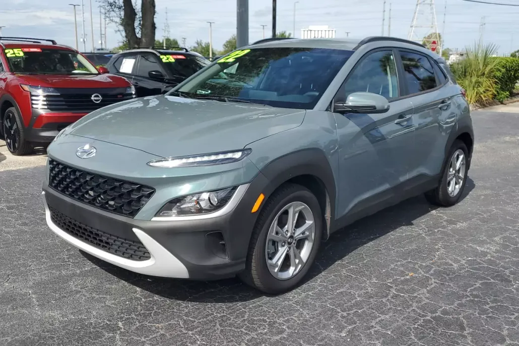 2022 Hyundai Kona SEL photo 1