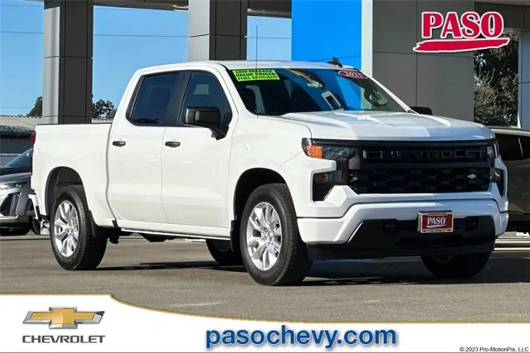 2025 Chevrolet Silverado 1500 Custom photo 1