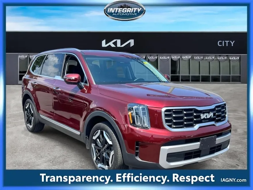 2023 Kia Telluride S photo 1