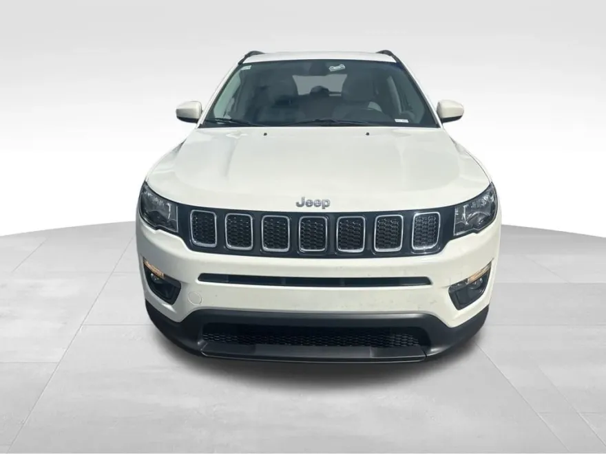2018 Jeep Compass Latitude photo 1