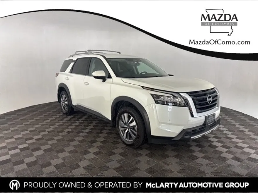 2024 Nissan Pathfinder SL photo 1