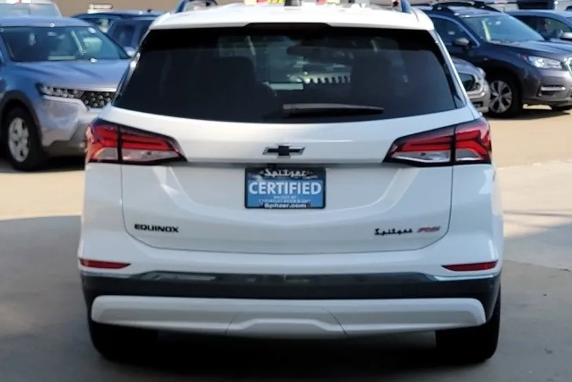 2022 Chevrolet Equinox RS photo 1