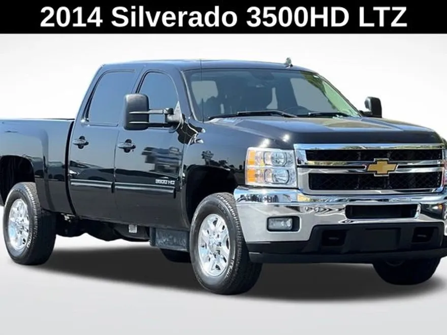 2014 Chevrolet Silverado 3500HD LTZ photo 1