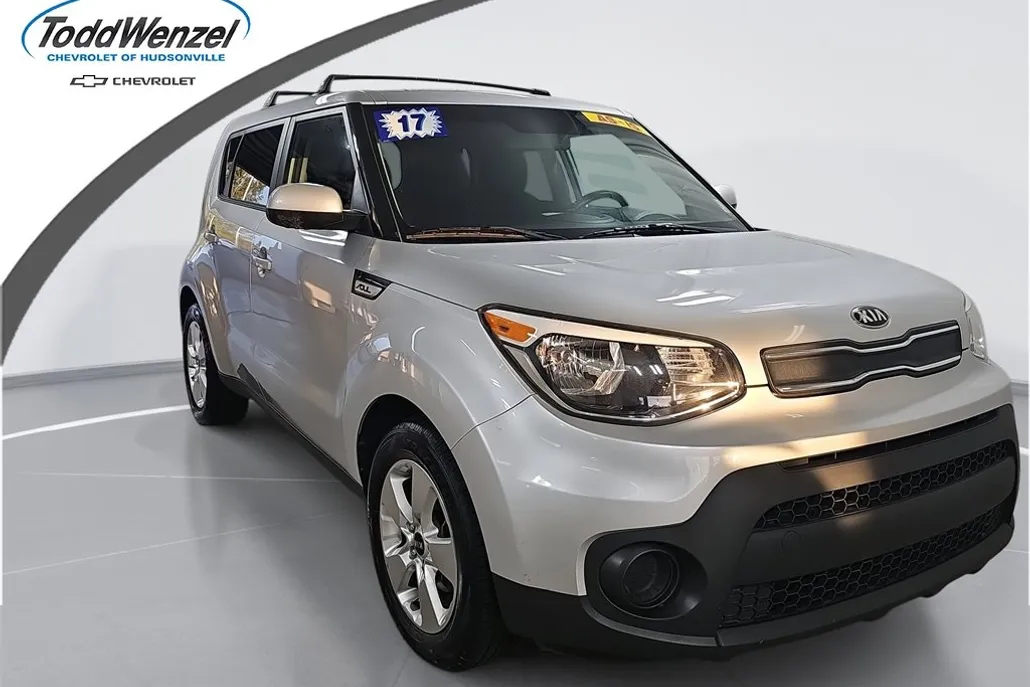 2017 Kia Soul Base photo 1