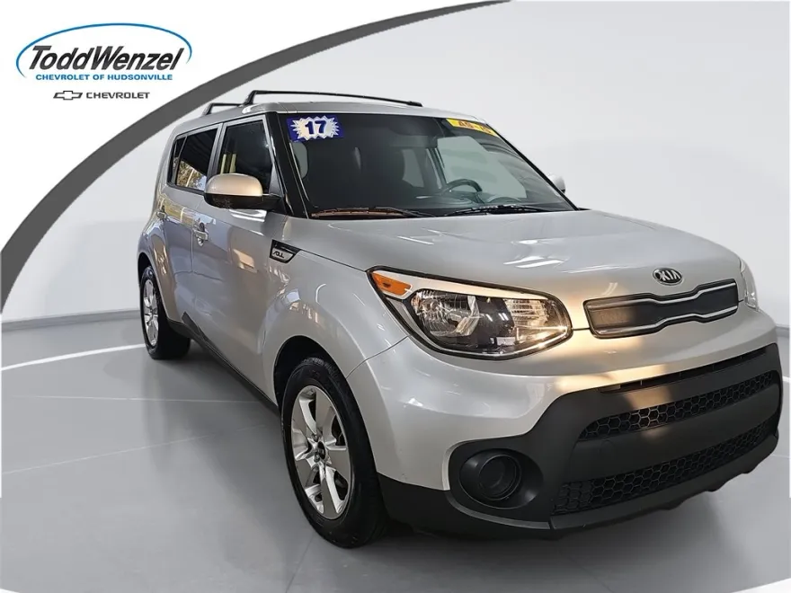 2017 Kia Soul Base photo 1