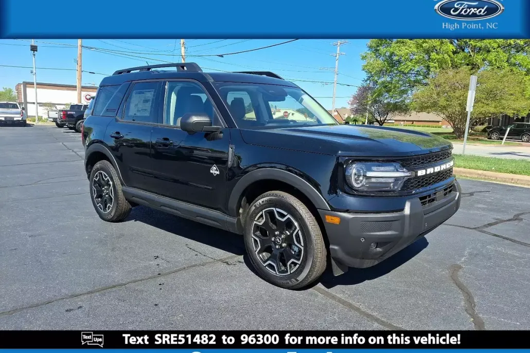 2025 Ford Bronco Sport Outer Banks photo 1
