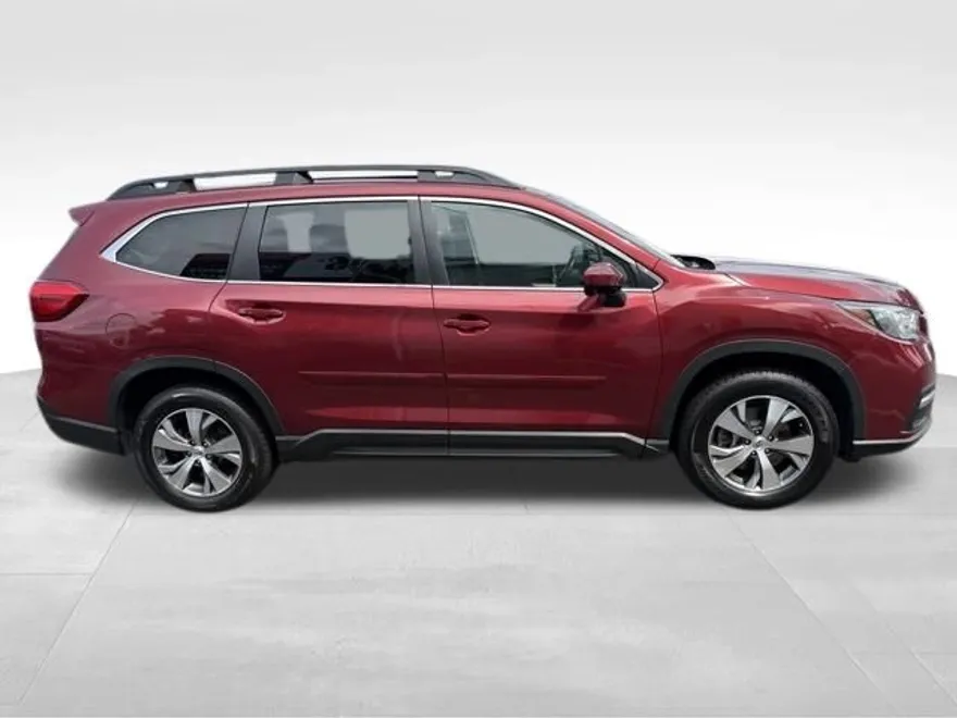 2022 Subaru Ascent Premium photo 1