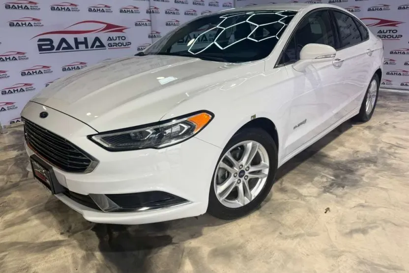 2018 Ford Fusion Hybrid SE photo 1