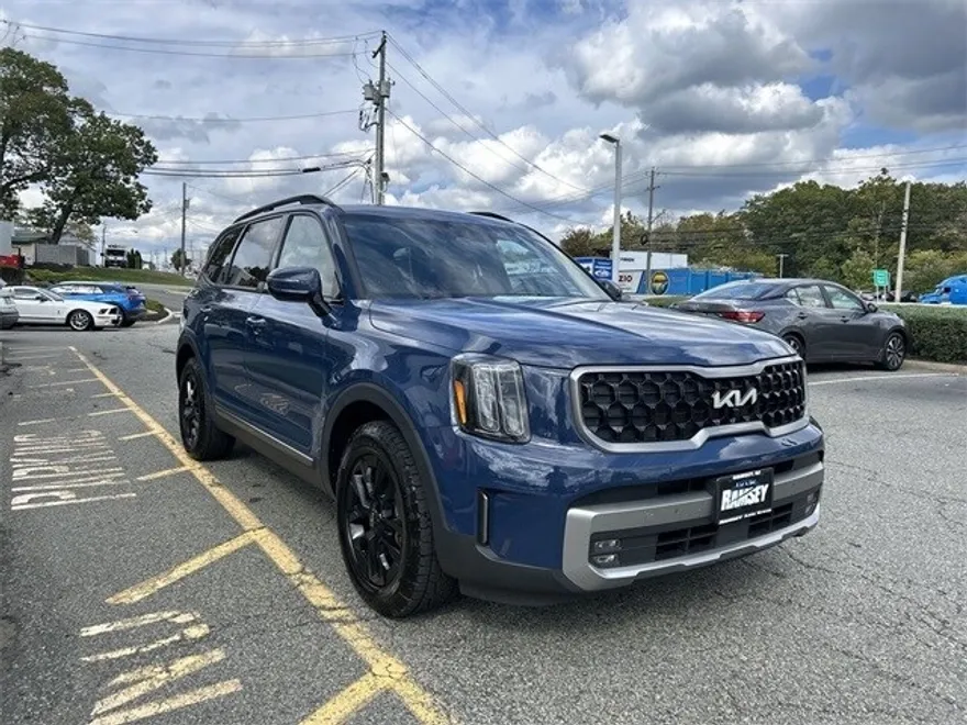 2023 Kia Telluride X-Pro photo 1