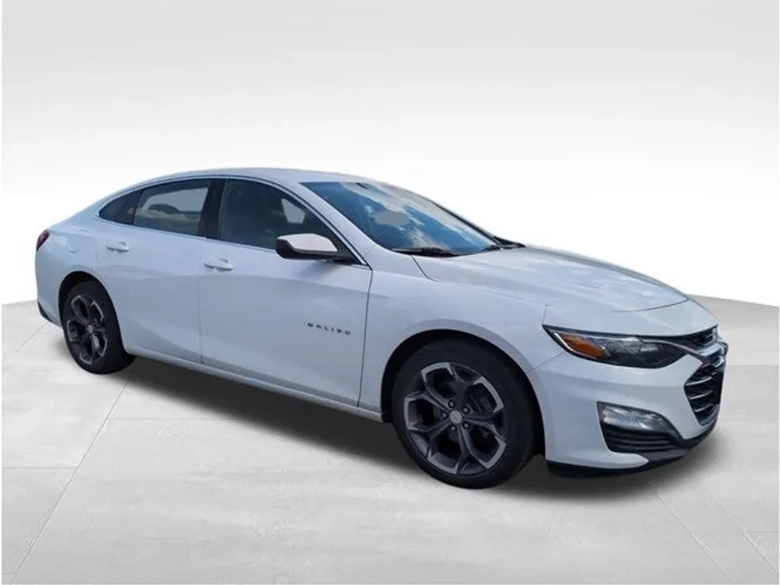 2022 Chevrolet Malibu 1LT photo 1