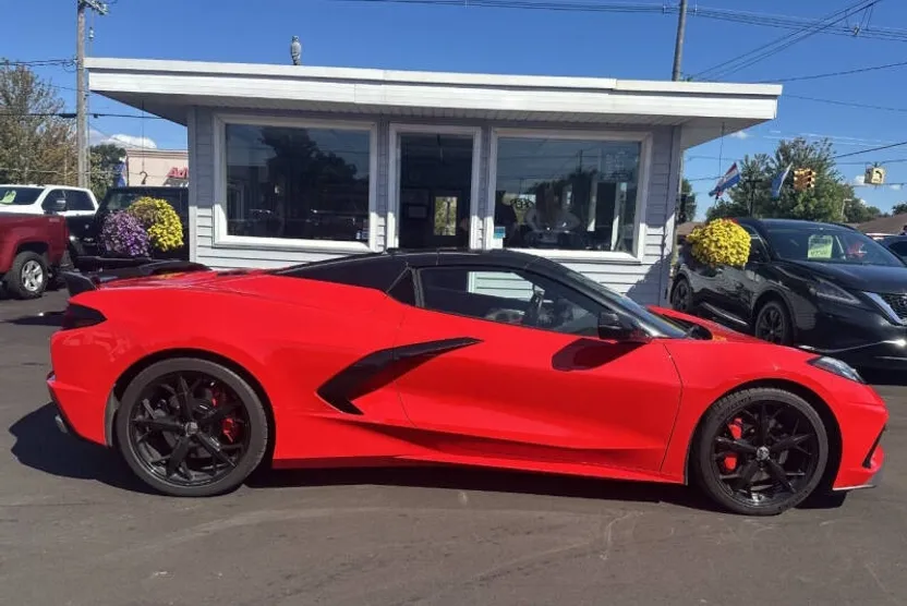 2022 Chevrolet Corvette Stingray Convertible 3LT photo 1