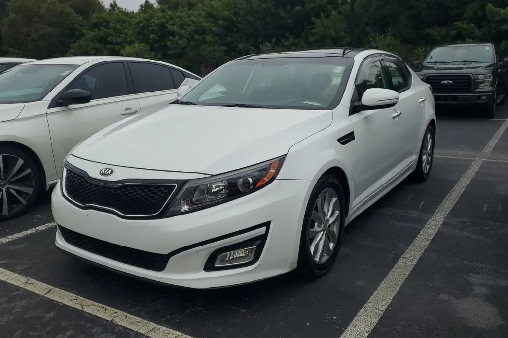 2015 Kia Optima EX photo 1