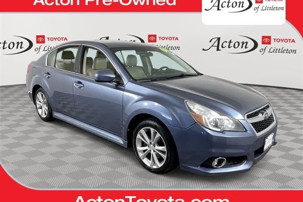 2013 Subaru Legacy 2.5i Limited photo 1