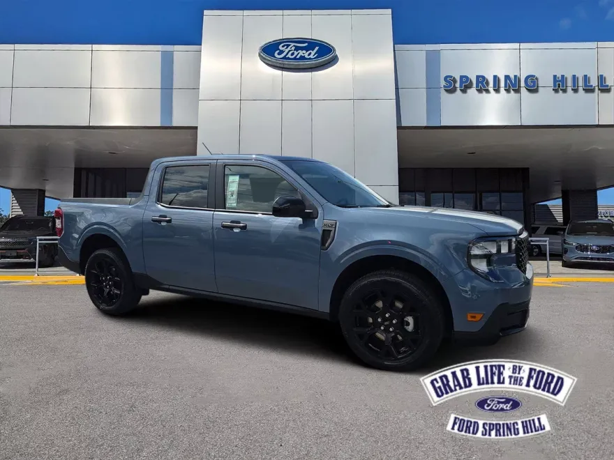 2025 Ford Maverick XLT photo 1