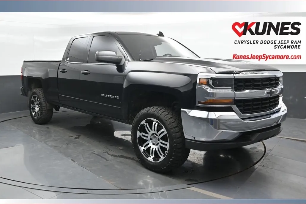 2019 Chevrolet Silverado 1500 LT photo 1