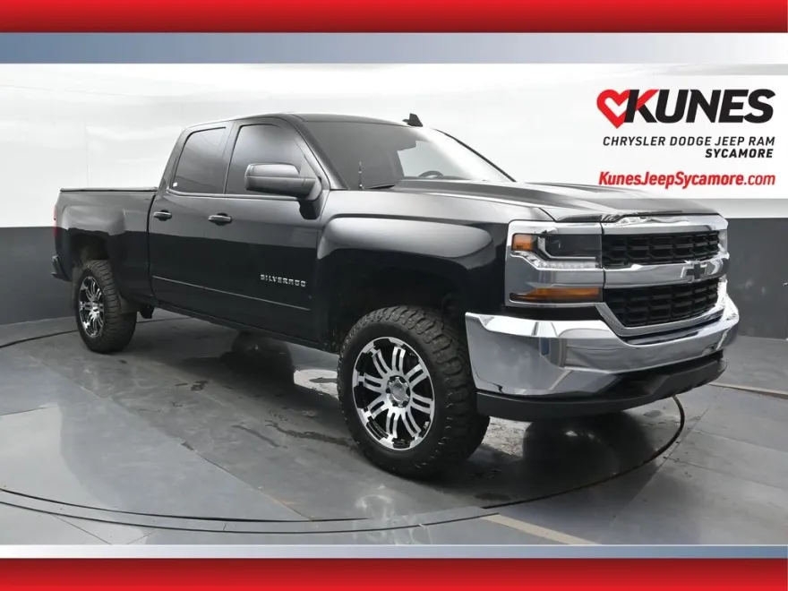 2019 Chevrolet Silverado 1500 LT photo 1