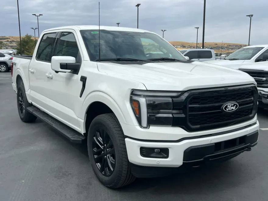 2025 Ford F-150 Lariat photo 1