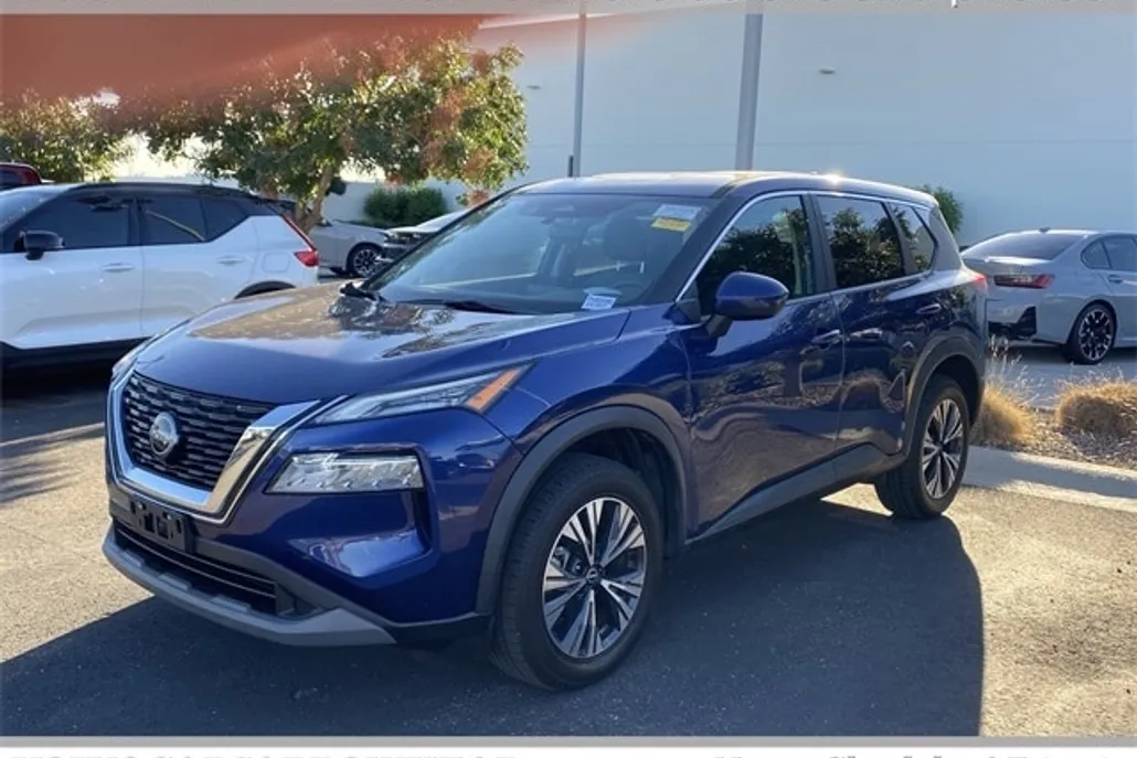 2023 Nissan Rogue SV photo 1