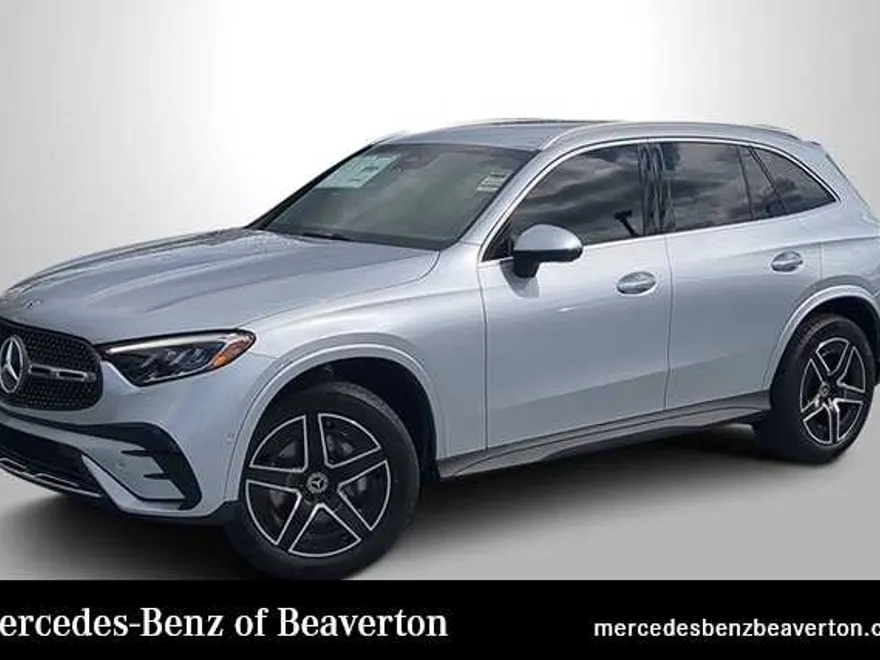 2025 Mercedes Benz GLC 300 4MATIC photo 1