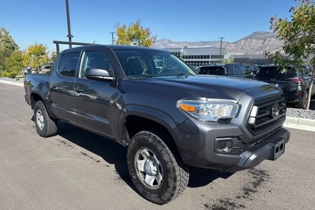 2021 Toyota Tacoma SR V6 photo 1
