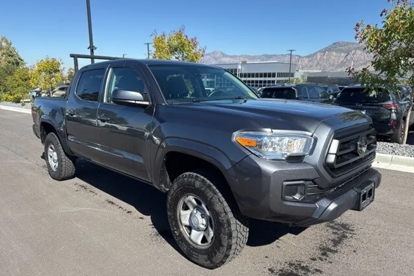 2021 Toyota Tacoma SR V6 photo 1